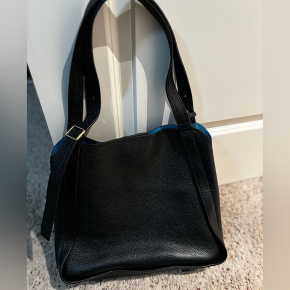 Marc Jacob’s, The Director Tote, logo and lock accented side tassel, EUC - Picture 11 of 16